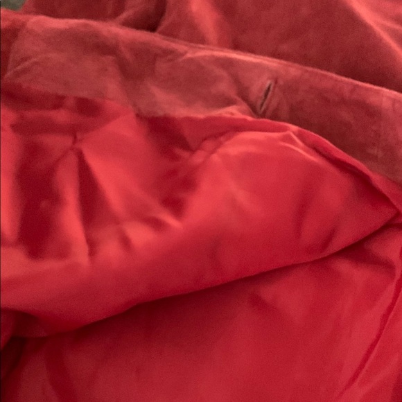 Large Leather Elegant Red Women's Jacket P2P 22 - Picture 7 of 7